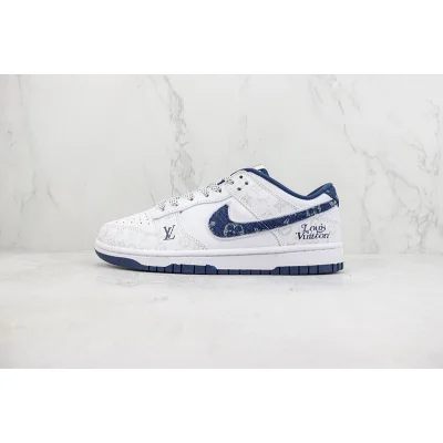 Louis Vuitton x Nike Dunk Low "White Logo/Denim Blue" фото № 2