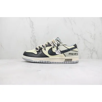 Nike Dunk Low "Hold Me Tight" фото № 2