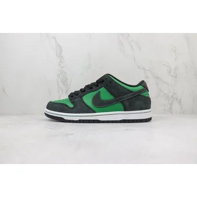 Nike Dunk Low "Pine Green/Black/Atom Red" фото № 2 Nike Dunk Low "Pine Green/Black/Atom Red" фото № 2