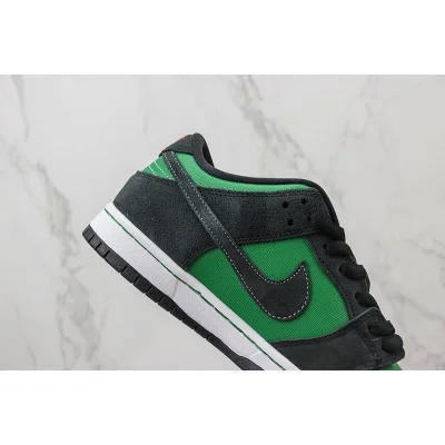 Nike Dunk Low "Pine Green/Black/Atom Red" фото № 3 Nike Dunk Low "Pine Green/Black/Atom Red" фото № 3