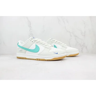 Supreme x Nike Dunk Low "Silver/Grey/Blue" фото № 6