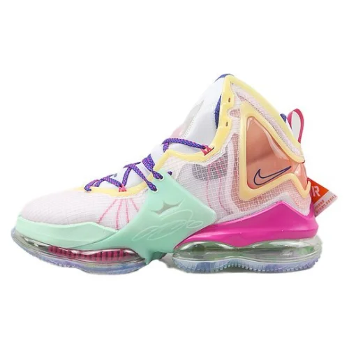 Nike LeBron 19 EP "Valentine’s Day"