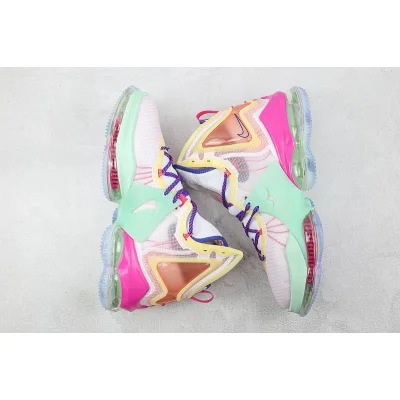 Nike LeBron 19 EP "Valentine’s Day" фото № 5