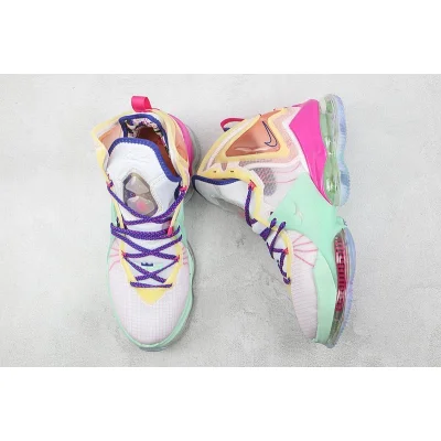 Nike LeBron 19 EP "Valentine’s Day" фото № 6