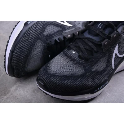 Nike Vomero 17 "Black" фото № 8