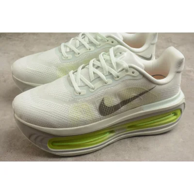 Nike Vomero Premium "Coconut Milk/Alabaster" фото № 3 Nike Vomero Premium "Coconut Milk/Alabaster" фото № 3