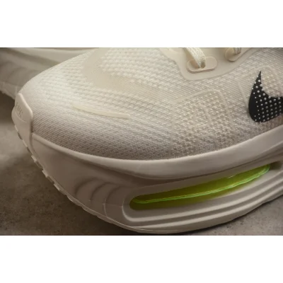 Nike Vomero Premium "Sail/Light Bone/Cream" фото № 4