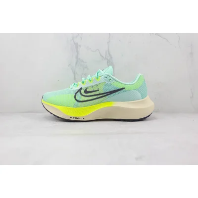 Nike Zoom Fly 5 "Mint Foam Ghost Green" фото № 2 Nike Zoom Fly 5 "Mint Foam Ghost Green" фото № 2