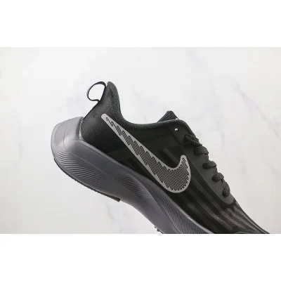 Nike ZoomX Vaporfly Next "Run Dark" фото № 4 Nike ZoomX Vaporfly Next "Run Dark" фото № 4