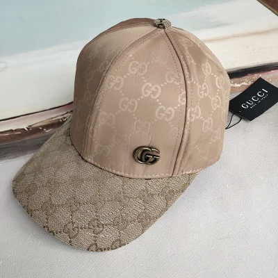 Кепка Gucci With An Intertwined Logo "Brown" фото № 9