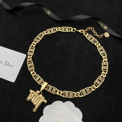 Ожерелье Dior Chain Details Decoration - Repeating Logo And Pendant "Gold" фото № 4