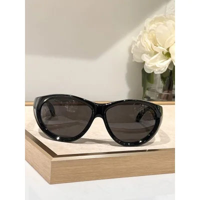 Солнцезащитные очки Balenciaga Temples With Wave "Black" фото № 2