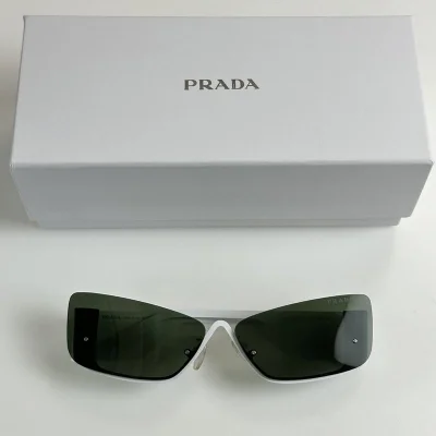 Солнцезащитные очки Prada Logo Inside Triangle On Temples "White" фото № 2