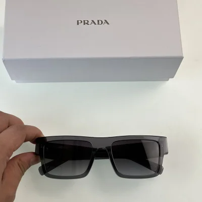 Солнцезащитные очки Prada Inscription On Temples And Rectangle Shaped "Gray" фото № 2