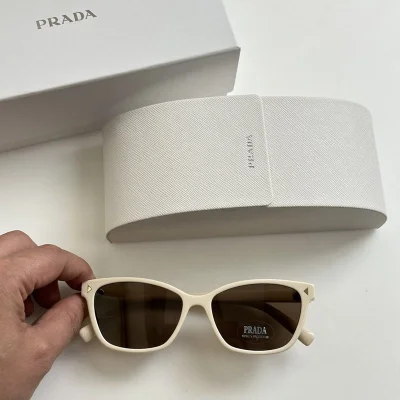 Солнцезащитные очки Prada Frame Decorated By Arrows "Beige" фото № 2 Солнцезащитные очки Prada Frame Decorated By Arrows "Beige" фото № 2