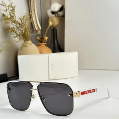 Солнцезащитные очки Prada Inscription On Red Background "Black/White" фото № 2