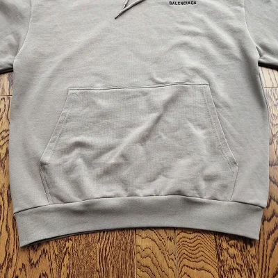 Худи Balenciaga A Small Inscription Of The Brand Name "Gray" фото № 3