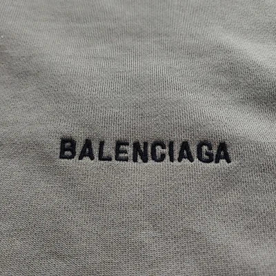 Худи Balenciaga A Small Inscription Of The Brand Name "Gray" фото № 4