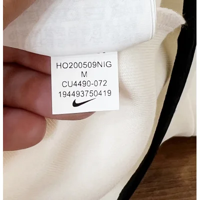 Худи Nike On The Lock "White/Black" фото № 3 Худи Nike On The Lock "White/Black" фото № 3