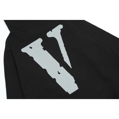 Худи Vlone Gray V Logo "Black" фото № 3 Худи Vlone Gray V Logo "Black" фото № 3