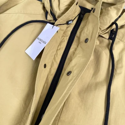 Куртка Balenciaga Backside Black Logotype Balevciaga "Yellow" фото № 6 Куртка Balenciaga Backside Black Logotype Balevciaga "Yellow" фото № 6