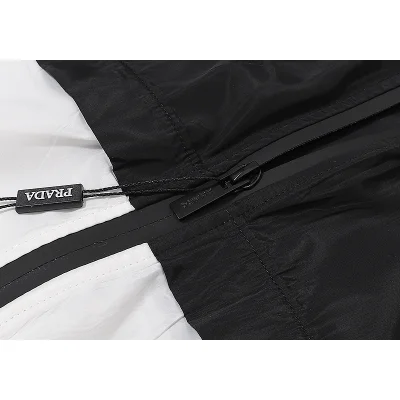 Ветровка Prada Small Symbol "Black/White" фото № 5 Ветровка Prada Small Symbol "Black/White" фото № 5