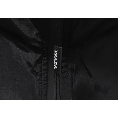 Ветровка Prada Small Symbol "Black/White" фото № 6 Ветровка Prada Small Symbol "Black/White" фото № 6
