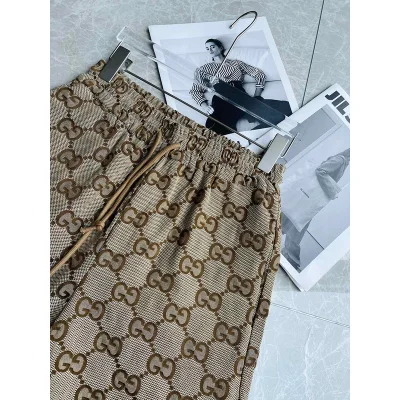 Шорты Gucci The Pineapple Emblem Is Small "Brown" фото № 6 Шорты Gucci The Pineapple Emblem Is Small "Brown" фото № 6