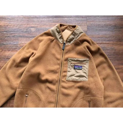 Толстовка Patagonia Patch Front Pocket With Zipper And Small Logo "Beige" фото № 2 Толстовка Patagonia Patch Front Pocket With Zipper And Small Logo "Beige" фото № 2