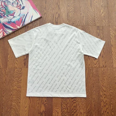 Футболка Balenciaga With Diagonal Rhinestone Lettering "White" фото № 2 Футболка Balenciaga With Diagonal Rhinestone Lettering "White" фото № 2