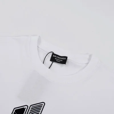 Футболка Balenciaga Striped Logo Print B "White" фото № 5 Футболка Balenciaga Striped Logo Print B "White" фото № 5