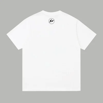 Футболка Balenciaga Lightning "White" фото № 3 Футболка Balenciaga Lightning "White" фото № 3