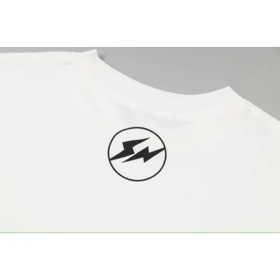 Футболка Balenciaga Lightning "White" фото № 4 Футболка Balenciaga Lightning "White" фото № 4