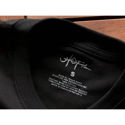 Футболка Cactus Jack Merch Hands With Flaming Ball In Fog "Black" фото № 3 Футболка Cactus Jack Merch Hands With Flaming Ball In Fog "Black" фото № 3