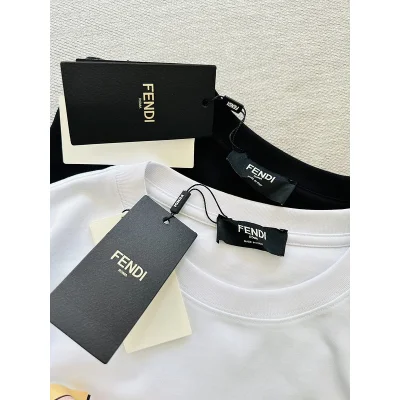 Футболка Fendi Print Of A Rabbit Toy "White" фото № 5