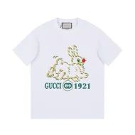 Футболка Gucci Fleeing Rabbit Print
