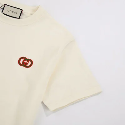 Футболка Gucci With Emblems "Cream" фото № 2