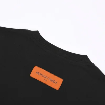 Футболка Louis Vuitton Distinctive Pocket "Black" фото № 4