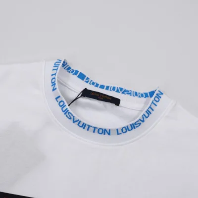 Футболка Louis Vuitton With An Inscription On The Collar "White" фото № 2