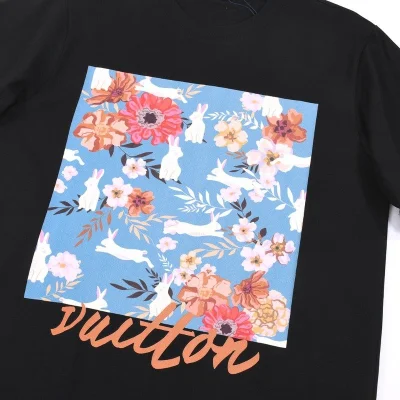 Футболка Louis Vuitton Painting - Flowers And Hares "Black" фото № 2