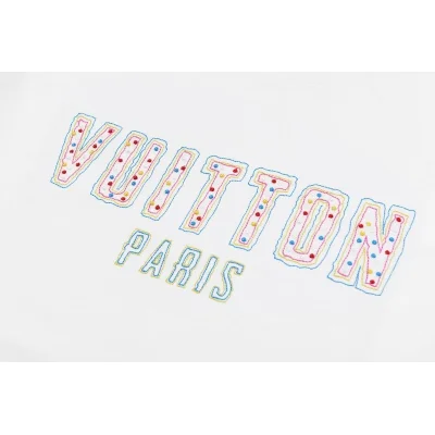 Футболка Louis Vuitton With Text Logo Made Of Rhinestones "White" фото № 5 Футболка Louis Vuitton With Text Logo Made Of Rhinestones "White" фото № 5