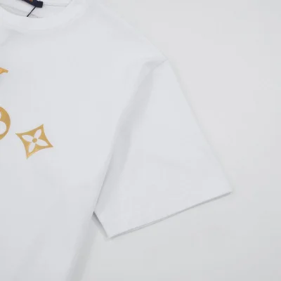 Футболка Louis Vuitton Gold Emblem Print "White" фото № 2