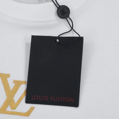 Футболка Louis Vuitton Gold Emblem Print "White" фото № 3
