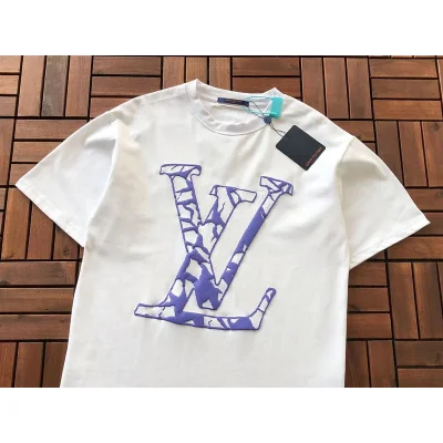 Футболка Louis Vuitton Colorful Logo Letters Front And Colorful Logo Back "White" фото № 2