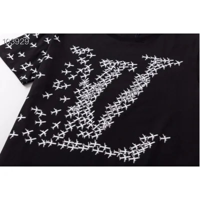 Футболка Louis Vuitton Plane "Black" фото № 3 Футболка Louis Vuitton Plane "Black" фото № 3