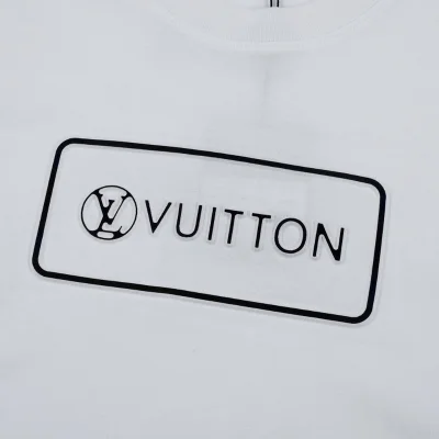 Футболка Louis Vuitton With Brand Icon "White" фото № 5 Футболка Louis Vuitton With Brand Icon "White" фото № 5