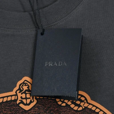 Футболка Prada With A Coat Of Arms "Gray" фото № 4