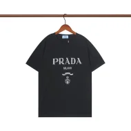 Футболка Prada Classic With A Coat Of Arms