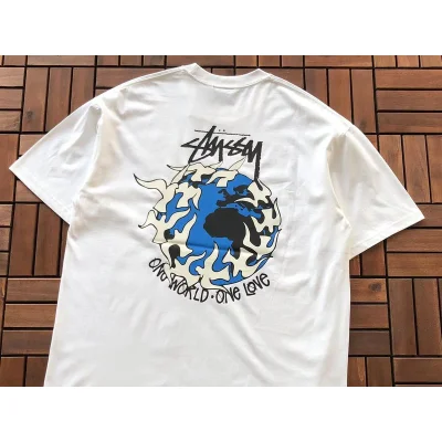 Футболка Stussy Planet With Flying Birds Around "White" фото № 2