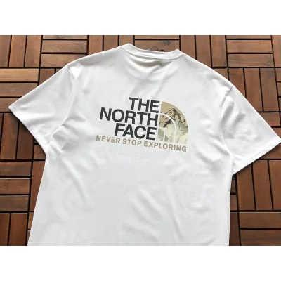 Футболка The North Face Logo With Back Inscription Never Stop Exploring "White" фото № 2 Футболка The North Face Logo With Back Inscription Never Stop Exploring "White" фото № 2